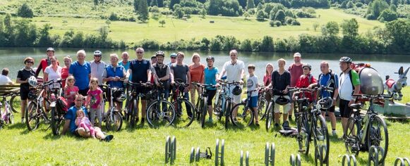 Gruppenfoto der Teilnehmenden an der Radtour