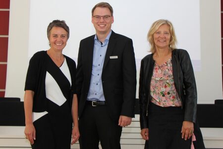 Gruppenbild der beteiligten Akteure