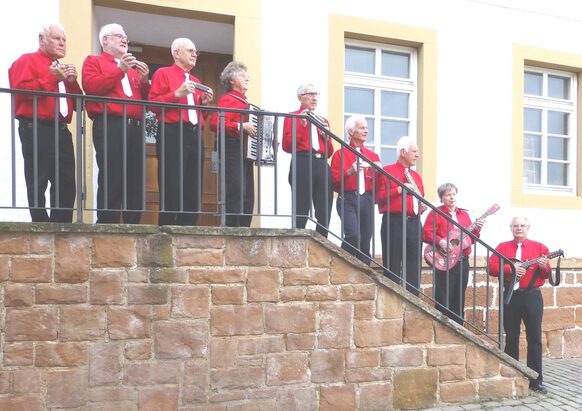 Gruppenbild der Maulorgelspieler Ockershausen