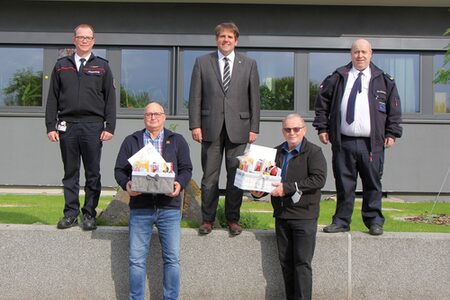 Gruppenbild der Beteiligten