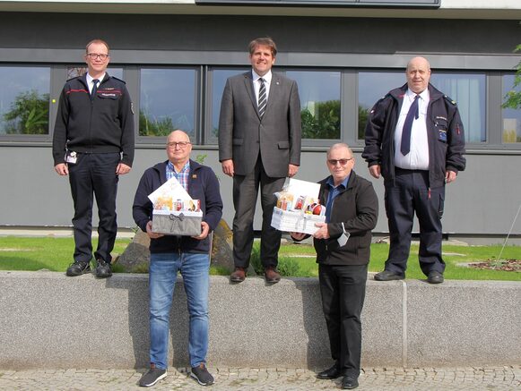 Gruppenbild der Beteiligten