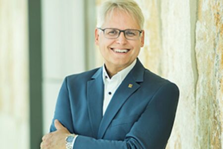 Porträtfoto von Winfried Schröter, Unternehmensberater