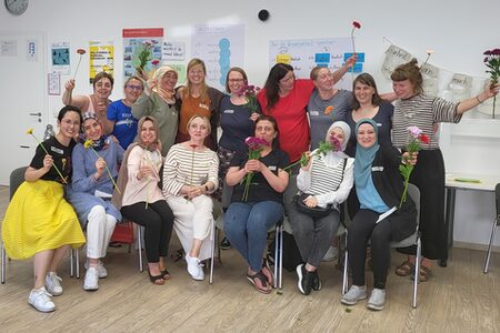 Gruppenbild mit Teilnehmerinnen des Tandem-Projektes für Frauen.