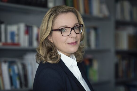 Portraitfoto von Dr. Claudia Kemfert (Bild zur Pressemitteilung 338/2023)