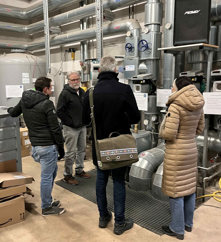 Führung durch Heizzentrale Bioenergiedorf Erfurtshausen
